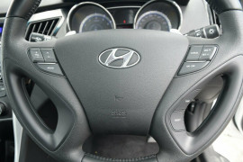 2010 Hyundai i45 YF Elite Sedan