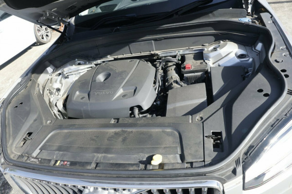 2020 Volvo XC90 L Series T6 Inscription SUV Image 24