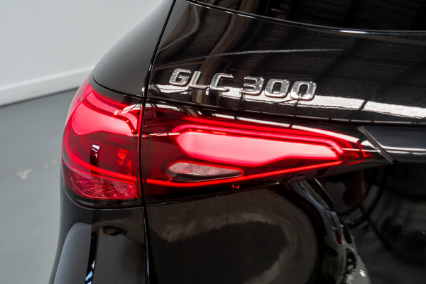 2025 Mercedes-Benz GLC-Class GLC300 SUV Image 11