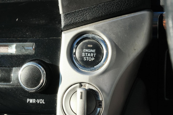 2014 MY13 Toyota LandCruiser VDJ200R Sahara SUV Image 19