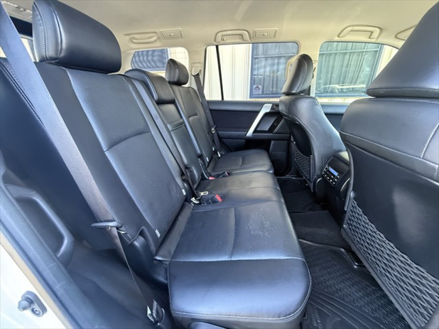 2020 Toyota LandCruiser Prado GDJ150R GXL SUV Image 11