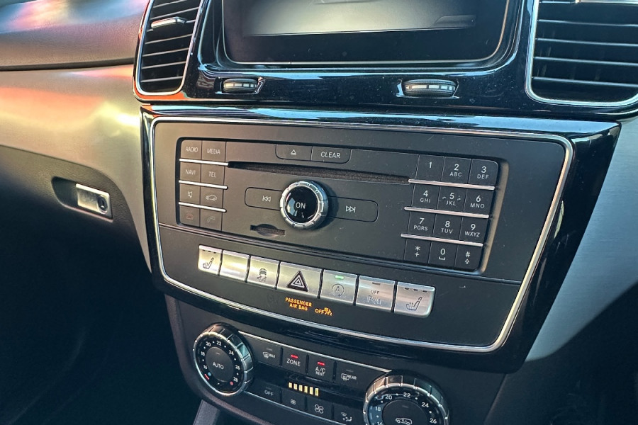 2018 MY18.55 Mercedes-Benz GLE-Class GLE250 d SUV Image 17
