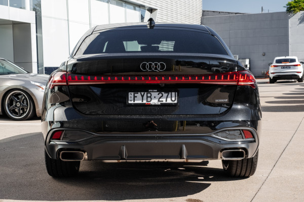 2025 Audi A5 B10 TFSI 200kW S line Sedan image 5