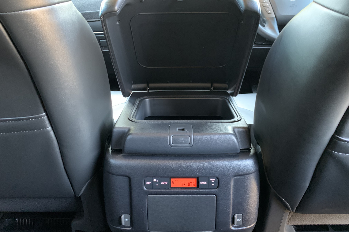 2023 Nissan Patrol Y62 Series 5 Ti SUV Image 7
