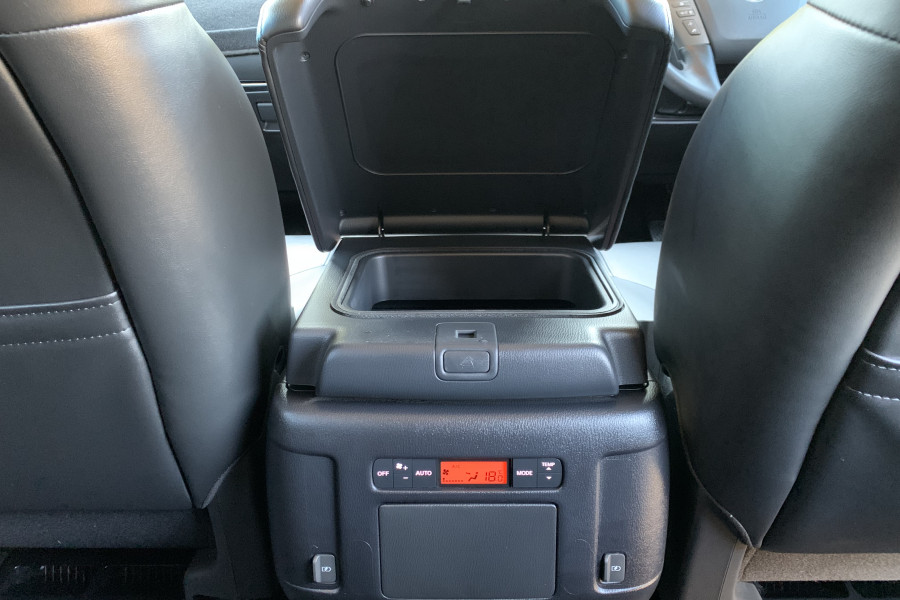 2023 Nissan Patrol Y62 Series 5 Ti SUV Image 7