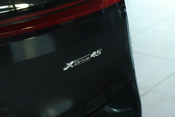 2025 BMW iX I20 xDrive45 M Sport SUV image 5