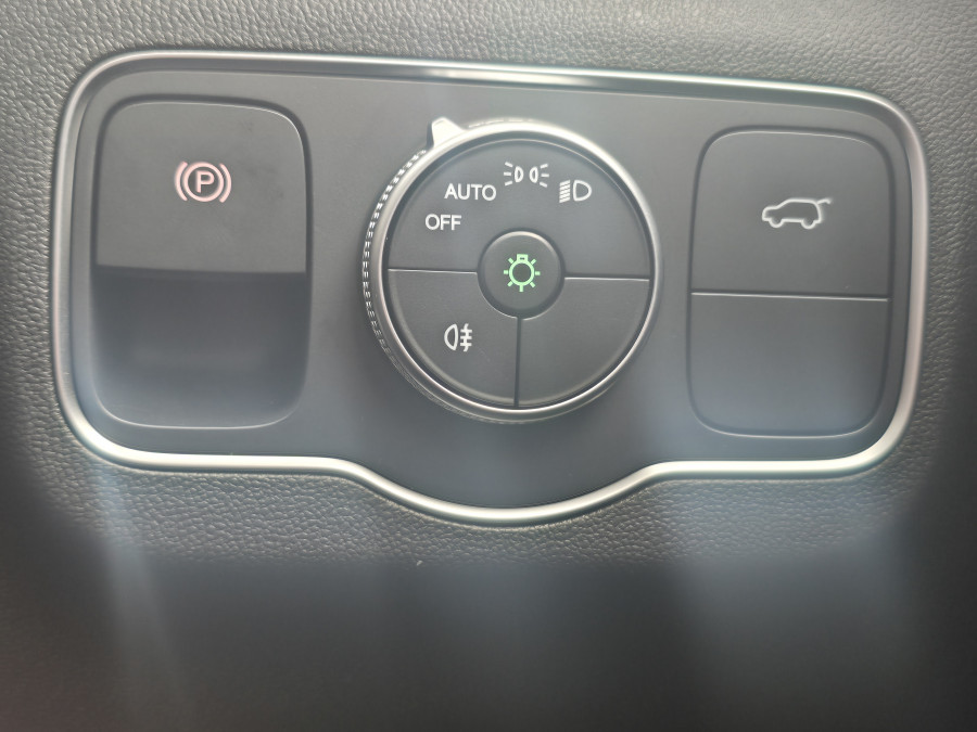 2026 Jaecoo J5  Summit SUV Image 23