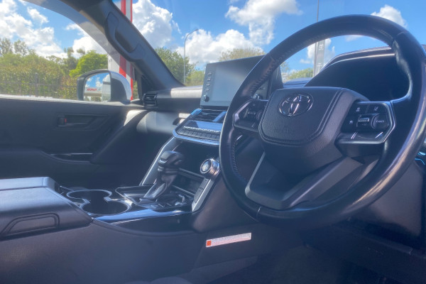 2023 Toyota LandCruiser FJA300R GXL SUV Image 10