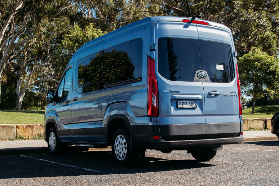 2024 LDV Deliver 9  11-Seat Bus Image 9