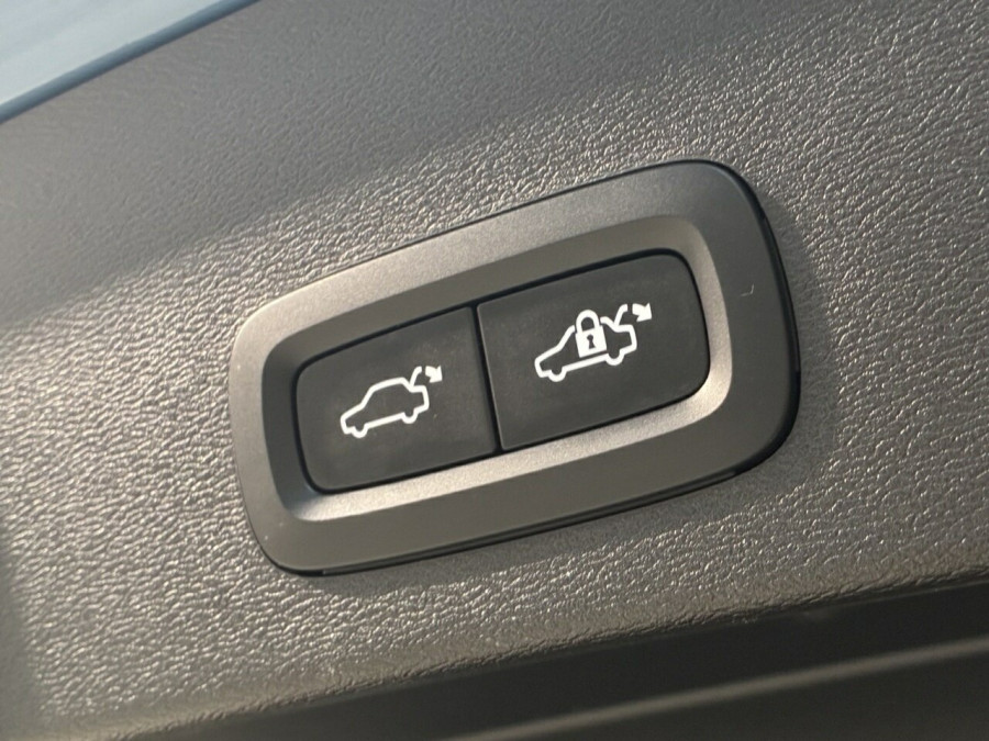 2023 MY24 Volvo XC40 XZ Recharge Pure Electric SUV Image 10