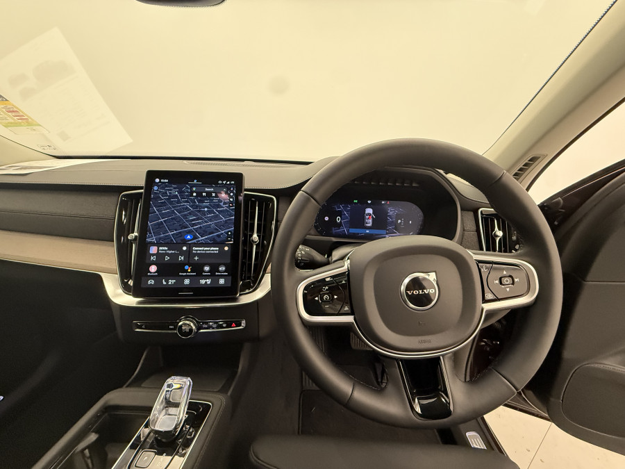 2025 MY26 Volvo XC90 L Series Plus B5 Bright SUV Image 16