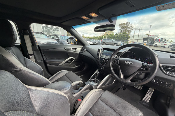2016 Hyundai Veloster FS5 Series II SR Turbo Hatch Image 15