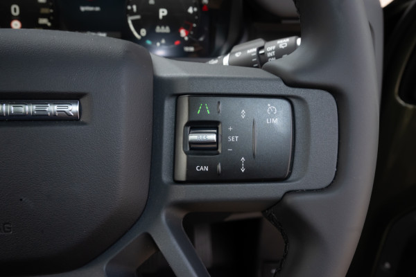 2026 Land Rover Defender L663 110 D350 X-Dynamic SE SUV image 16