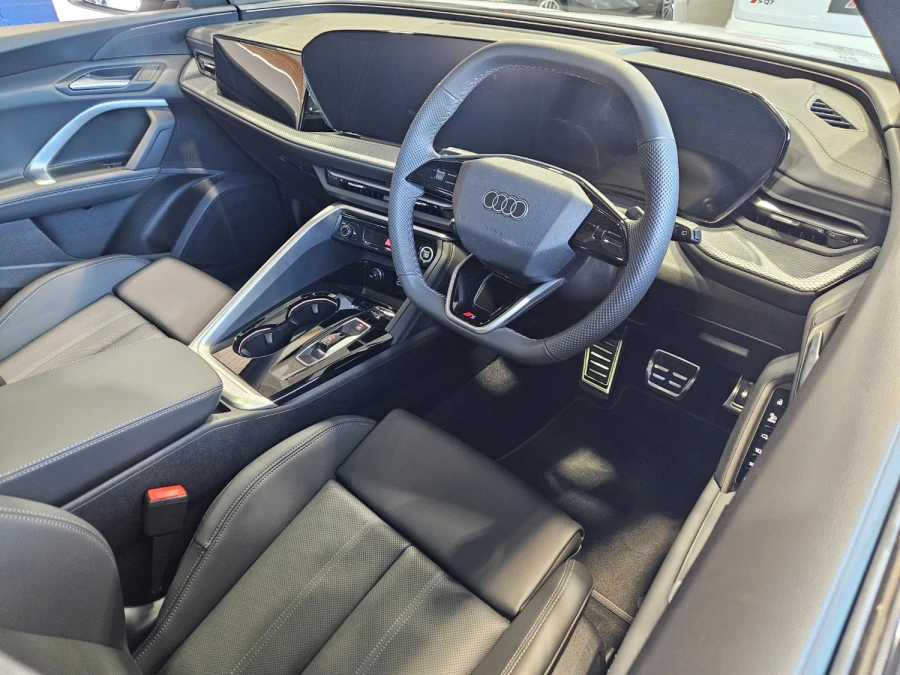 2026 MY25 Audi Q5 GU e-hybrid 270kW SUV Image 16