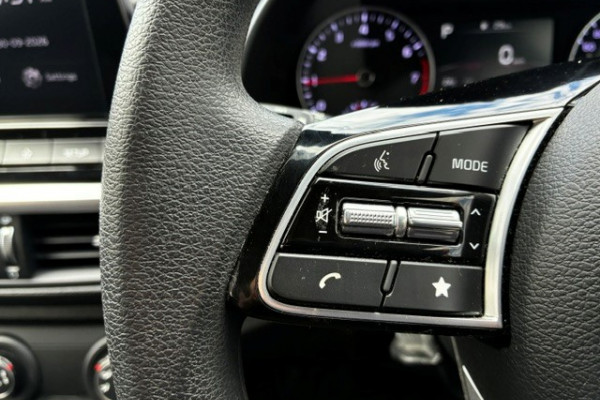 2023 MY24 Kia Cerato BD S Hatch Image 21