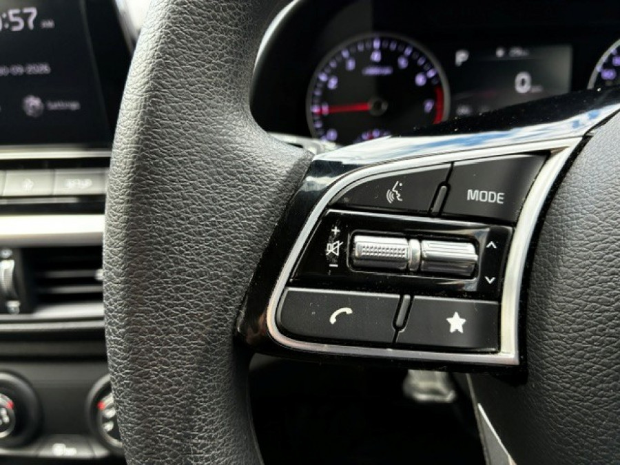 2023 MY24 Kia Cerato BD S Hatch Image 21