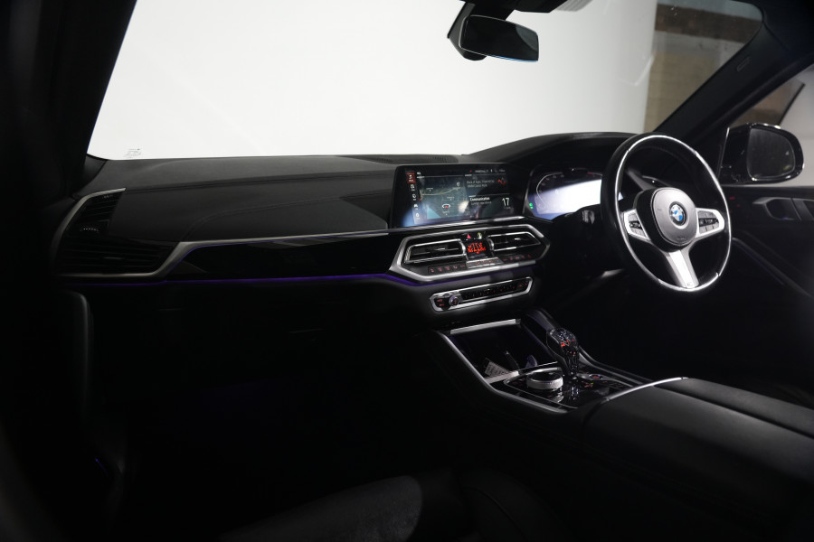 2022 BMW X6 xDrive30d M Sport Coupe Image 13
