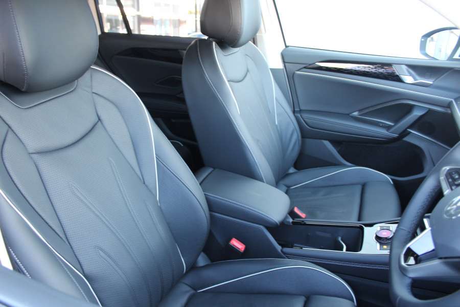 2025 Volkswagen Tiguan CT 150TSI Elegance SUV Image 11