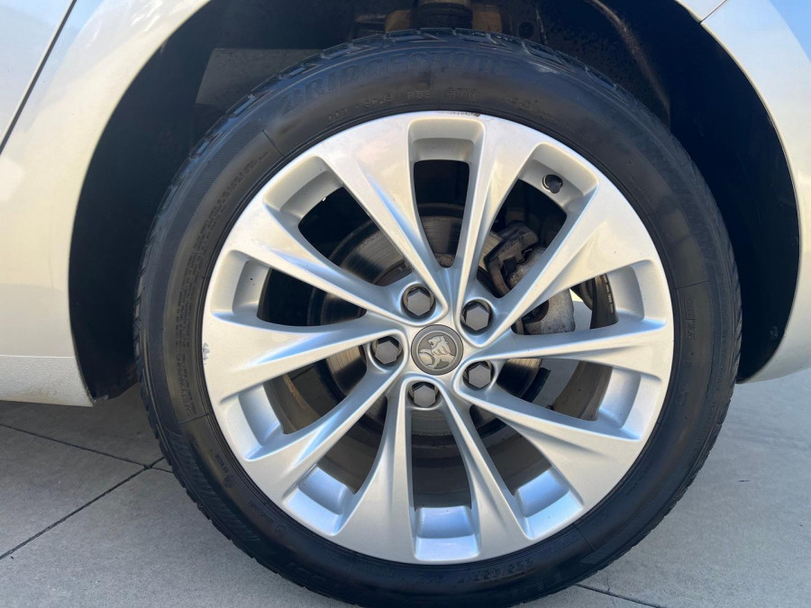 2018 MY18.5 Holden Astra BK R Hatch Image 31