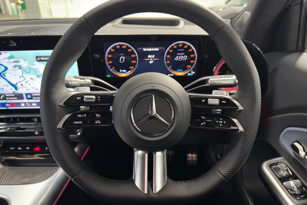 2026 Mercedes-Benz GLB-Class X244 GLB350 electric SUV Image 3