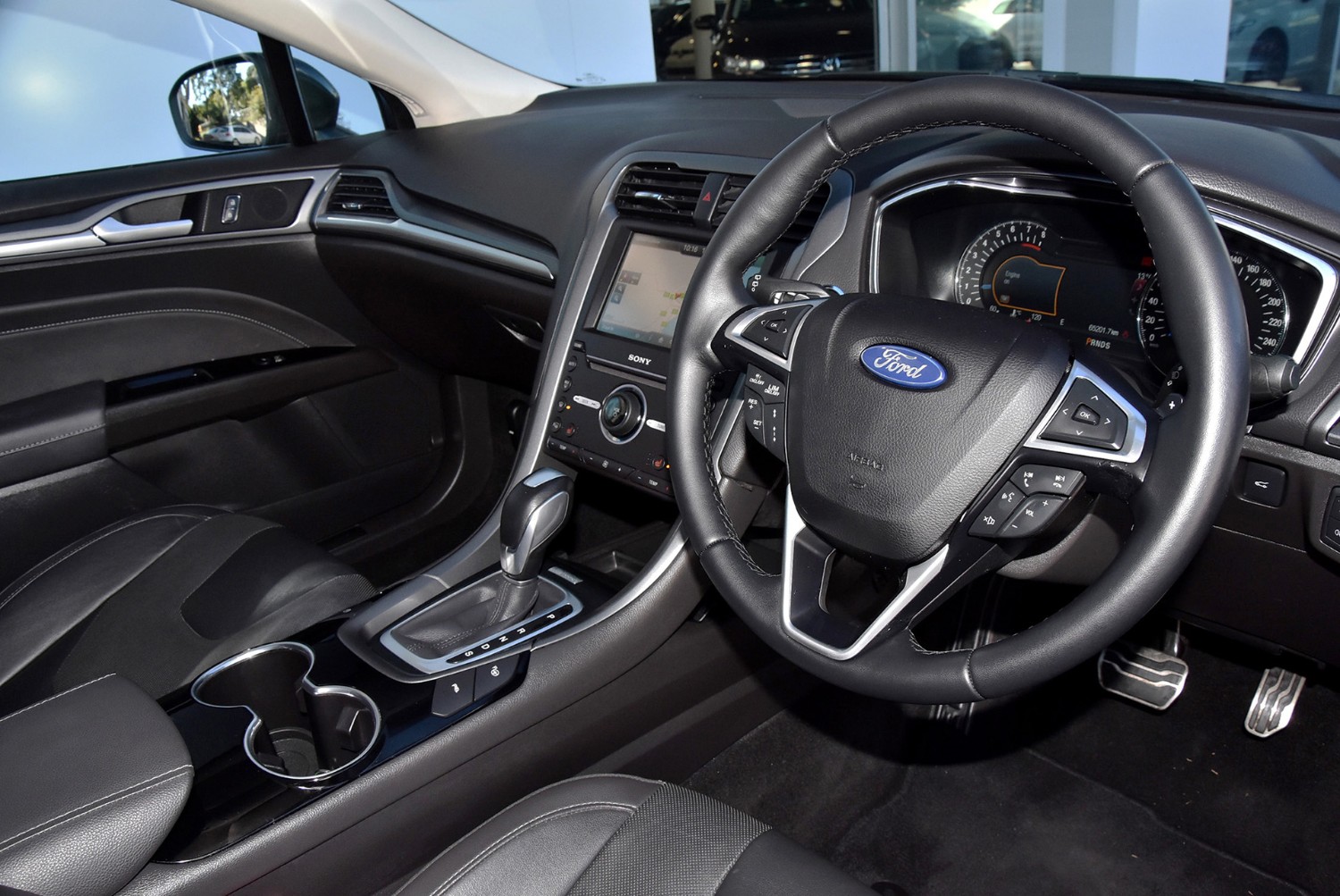 2015 Ford Mondeo MD Titanium Hatch Image 7