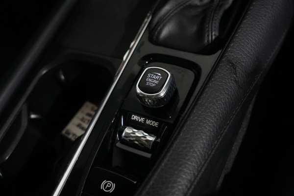 2021 Volvo XC90 L Series T6 Inscription SUV image 16