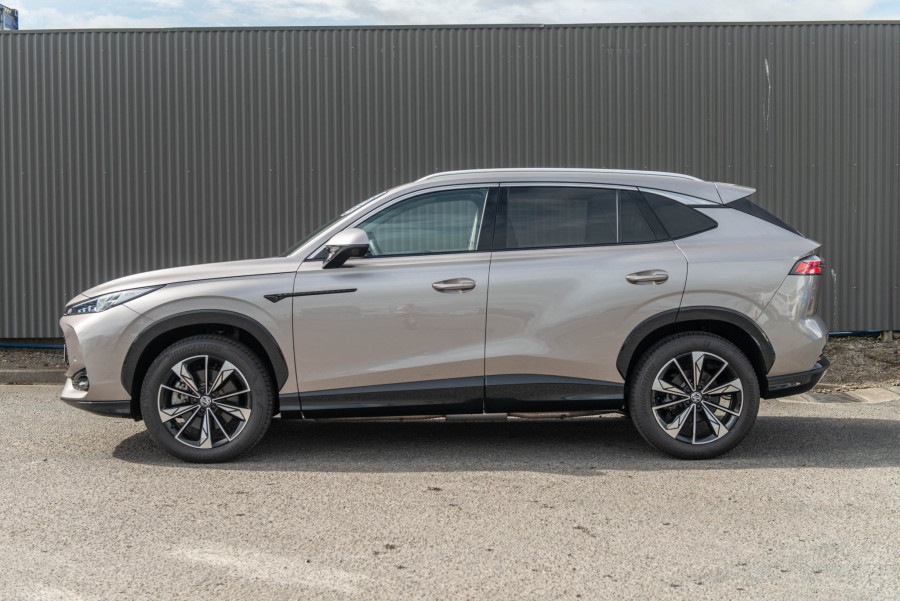 2026 MG HS Essence Hybrid+ SUV Image 8