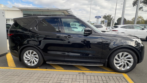 2025 Land Rover Discovery Series 5 D350 S SUV image 6