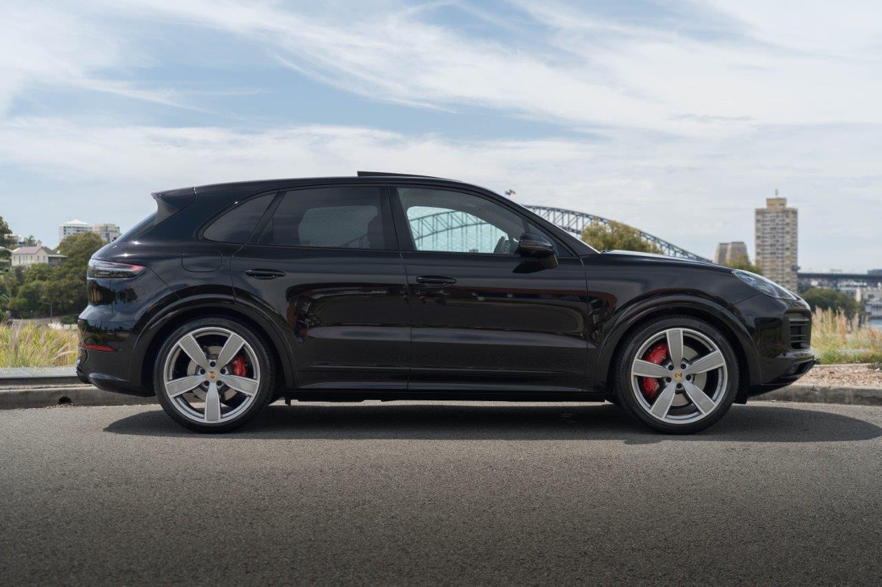 2021 Porsche Cayenne Gts SUV Image 8