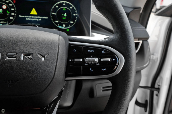 2026 Chery Tiggo 4  Hybrid Urban SUV Image 14