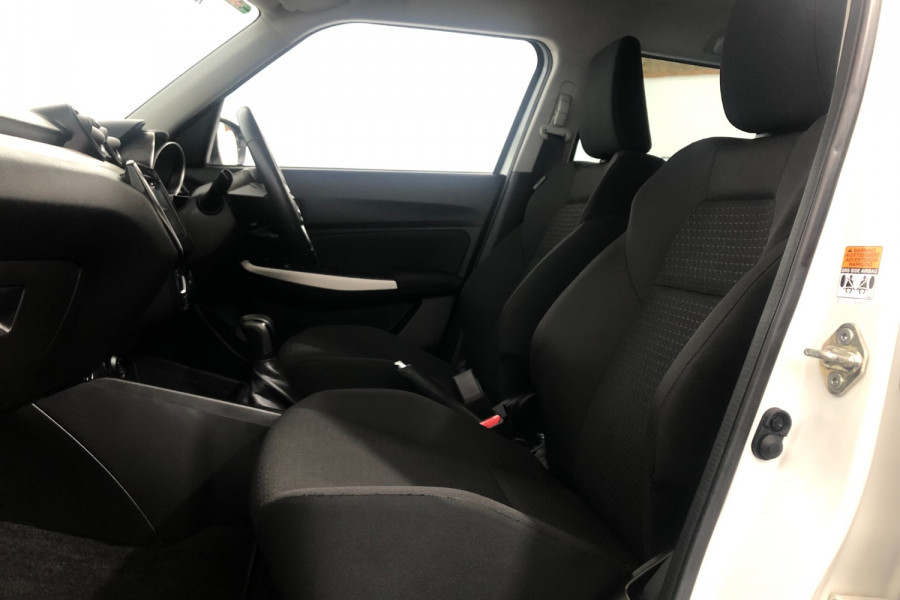 2023 Suzuki Swift AZ Series II GL Hatch Image 9