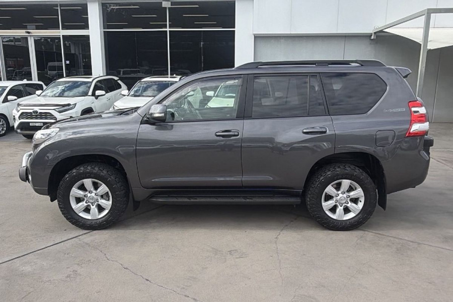 2014 Toyota LandCruiser Prado GDJ150R Altitude SUV Image 9
