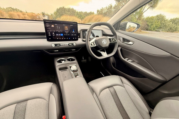 2026 MG MGS5 EV ZS3EM Essence 49 SUV Image 15