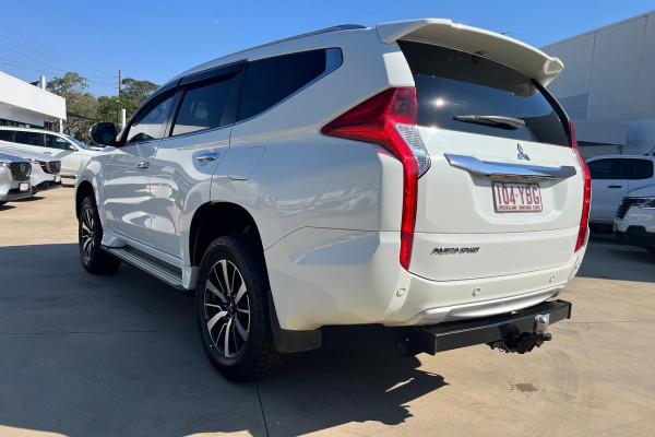 2018 Mitsubishi Pajero Sport QE GLS SUV Image 5