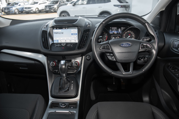 2017 Ford Escape SUV image 7