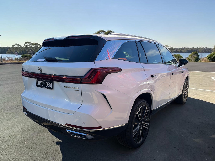 2025 MG QS IS31 Essence SUV Image 2