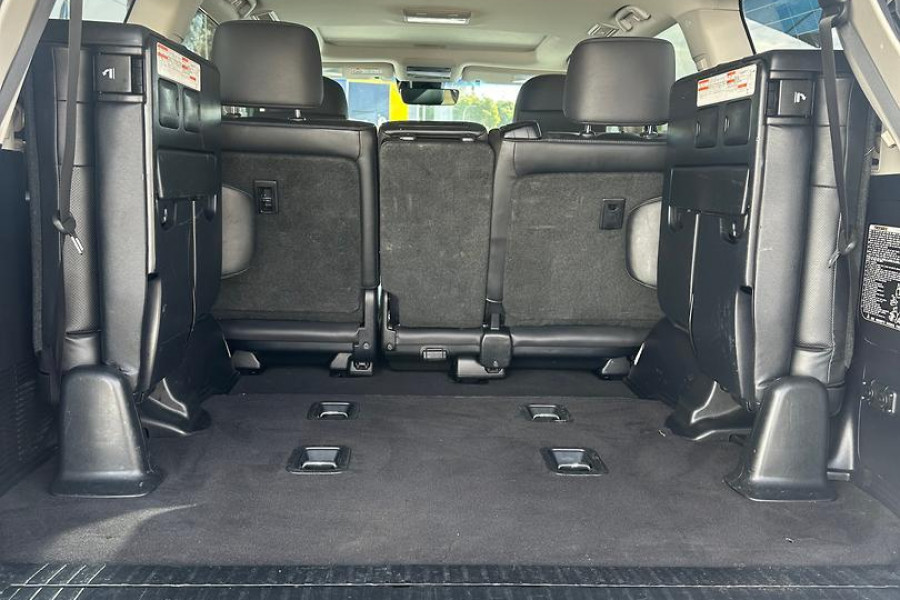 2020 Toyota LandCruiser VDJ200R Sahara SUV Image 11