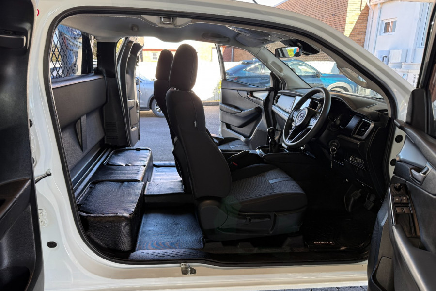 2021 Mazda BT-50 XT Cab Chassis Image 12