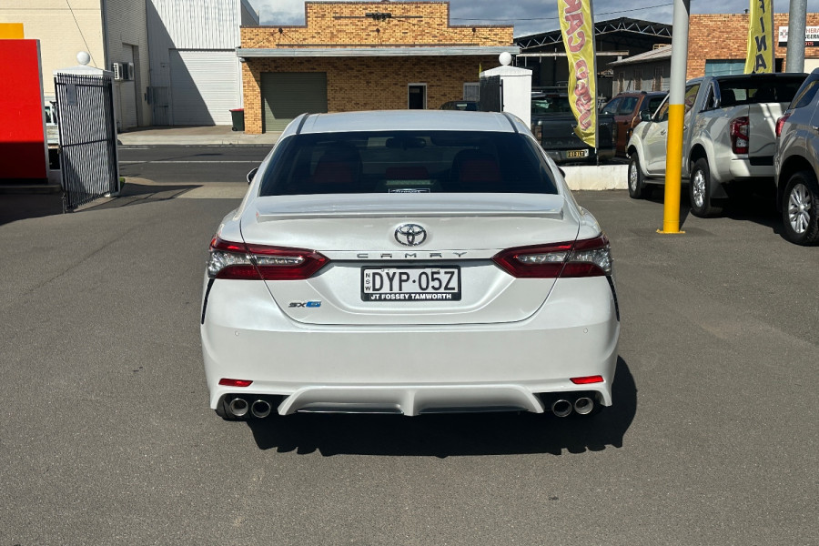 2018 Toyota Camry GSV70R SX Sedan Image 6