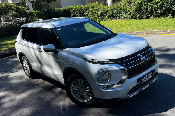 2023 MY24 Mitsubishi Outlander ZM LS SUV