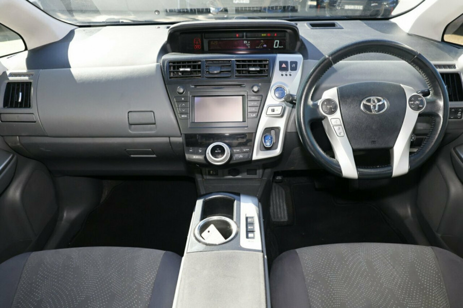 2013 Toyota Prius V ZVW40R  Wagon Image 5