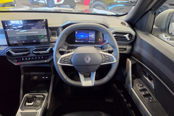 2025 Renault Duster X1311 Techno  SUV Image 17