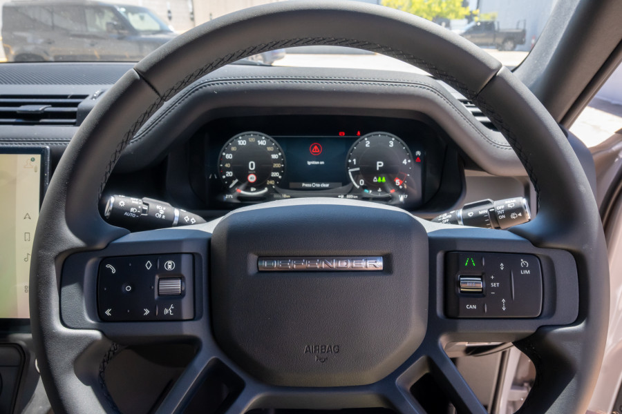 2026 Land Rover Defender L663 110 D350 X-Dynamic SE SUV
