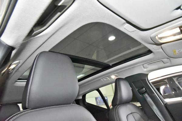 2025 MY26 Volvo XC40 XZ Plus B4 SUV Image 22