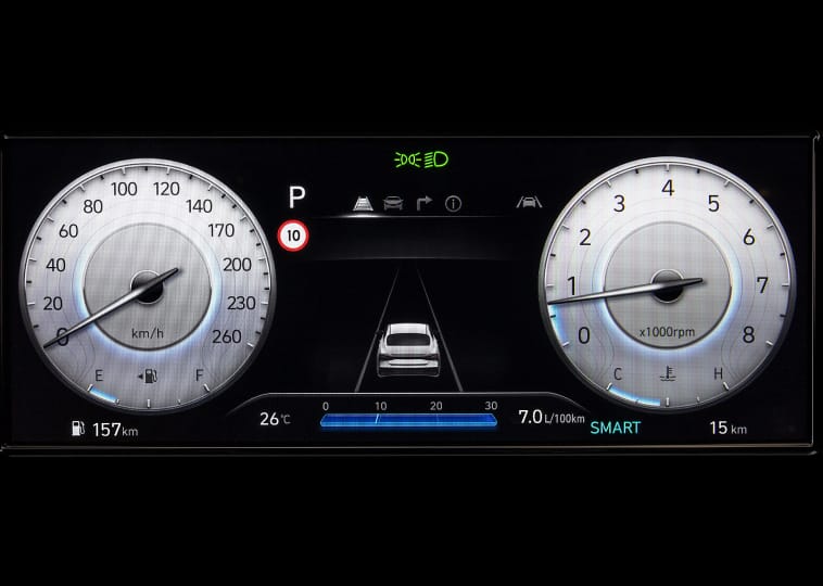 10.25” digital instrument cluster Image