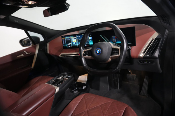 2023 BMW iX xDrive40 Sport SUV Image 12