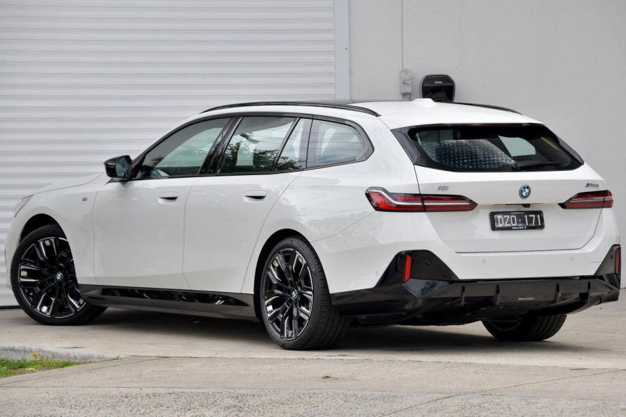 2025 BMW i5 G61 M60 xDrive Wagon