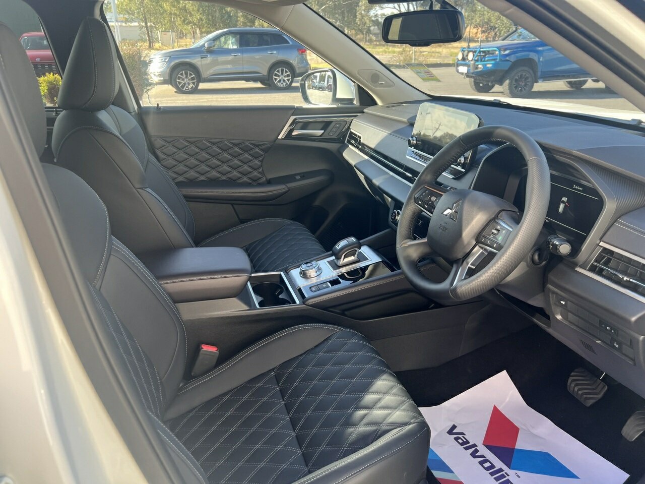 2024 Mitsubishi Outlander ZM Exceed SUV Image 12