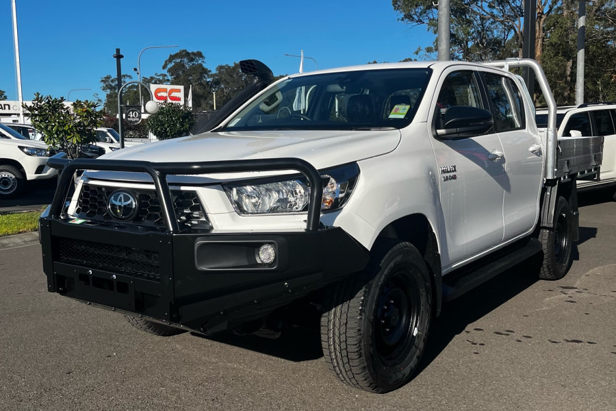 2025 MY24 Toyota HiLux GUN126R SR 4x4 FARM PACK Cab Chassis Image 9