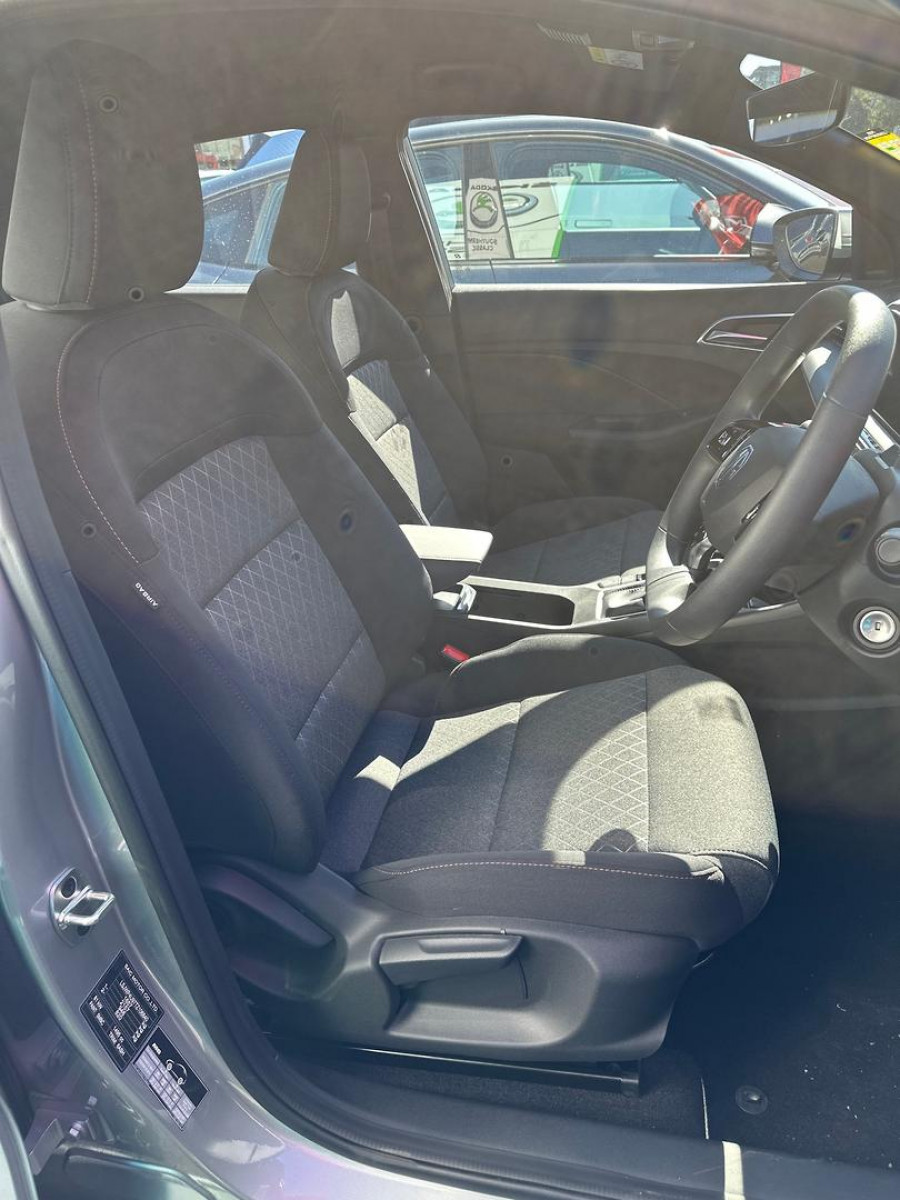 2025 MY25.5 MG MG3 ZP22 Vibe Hatch Image 12